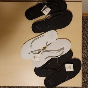 Gap flip flops-all 3